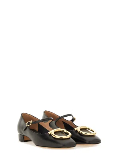 Ferragamo Buckle Detail Gold-tone Hardware Ballerina Shoes In Black