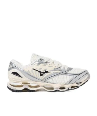 Mizuno Urban Performance Running Inspired Sneakers In White