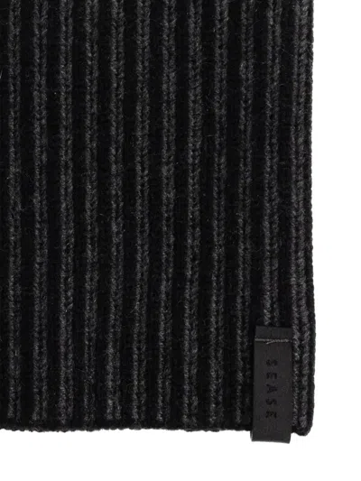 RIBBED CASHMERE SCARF