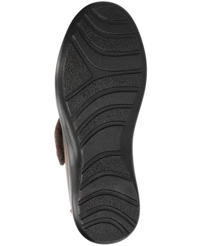 Easy Street Joy Womens Round Closed Toe Slip-on Shoe In Brown