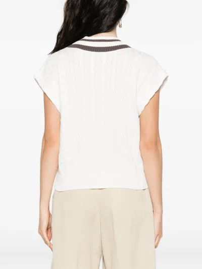 V领粗绞花针织马甲