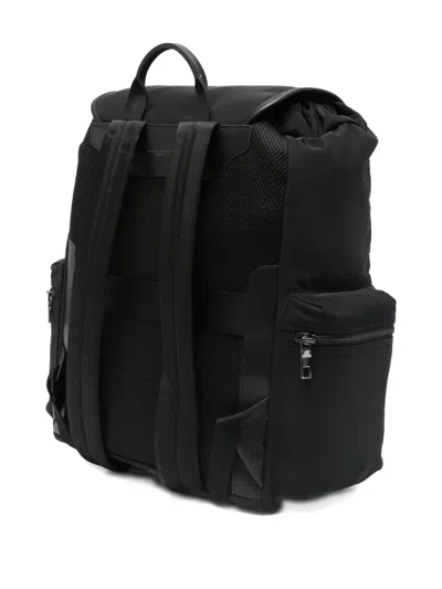 OSLO 扣环开合双肩包