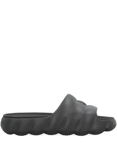 Moncler Lilo Rubber Slide Sandals In Black
