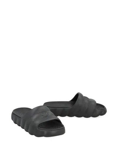 Moncler Lilo Rubber Slide Sandals In Black