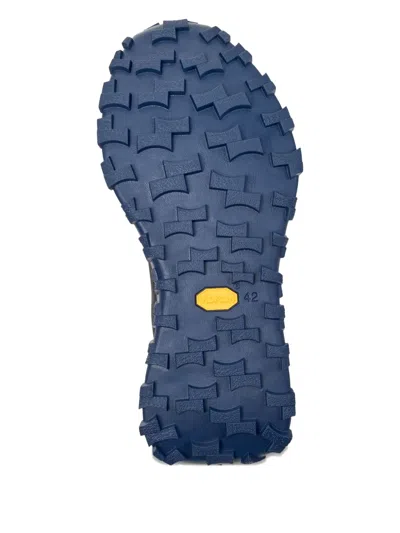 Camper Drift Trail In Gray