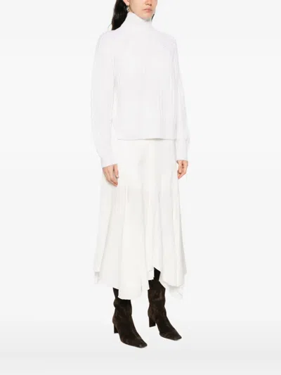 Allude Ribbed Turtleneck Sweater In Neutral