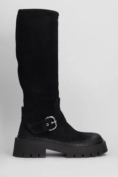 Vic Matie Rust 101 Low Heels Boots In Black Suede In Black