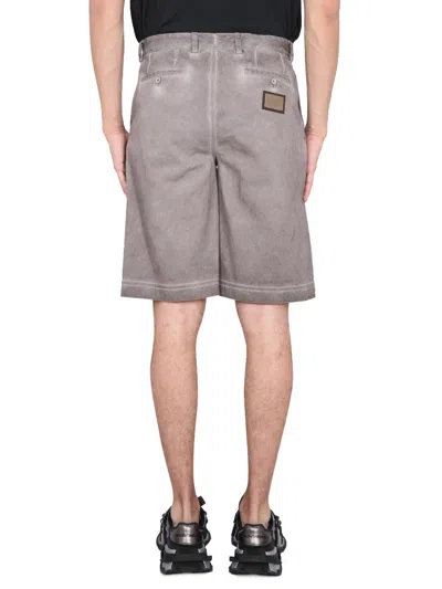 Dolce & Gabbana Bermuda Shorts With Logo Plaque In Gray