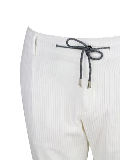 Eleventy Men White Pants With Elastic Drawstring Waist And Tapered Leg In Cotton Blend Stretch Woman In White