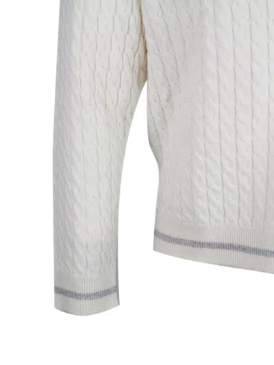 Eleventy Sweaters In White