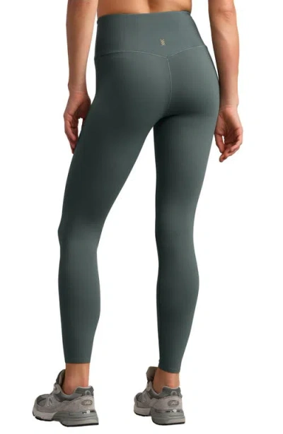 Rhone Revive 7/8 Leggings In Green
