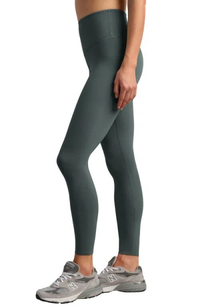 Rhone Revive 7/8 Leggings In Green