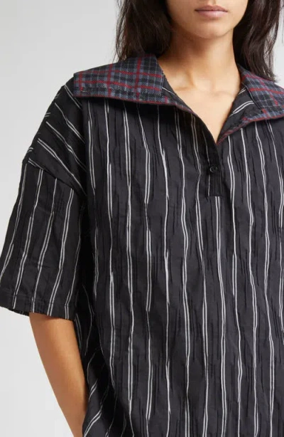 Kúr High Neck Drop Shoulder Shirt In Black