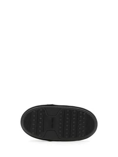 Moon Boot Evolution Sandal