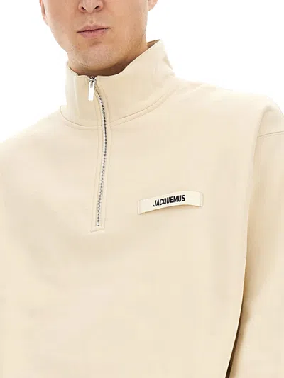 Jacquemus Men The Gros Grain Logo Sweatshirt In Neutral