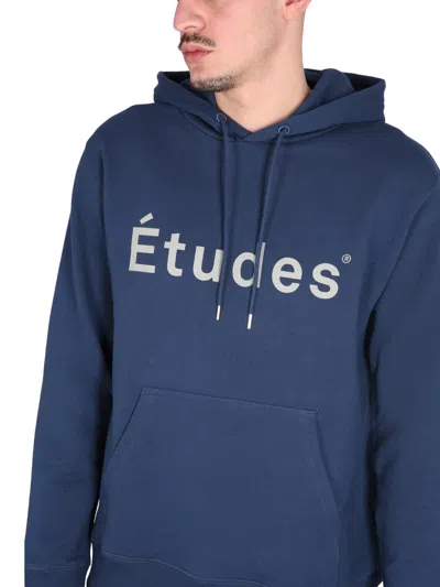 Etudes Studio Etudes Logo Printed Drawstring Hoodie In Blue