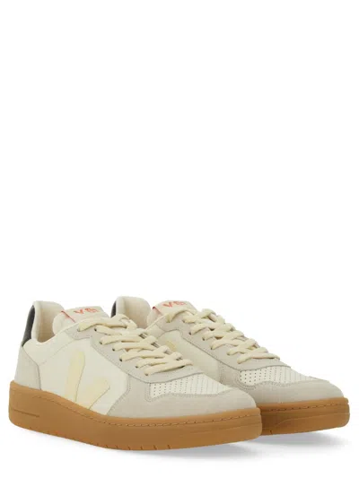 Veja Sneaker "v-82" In White