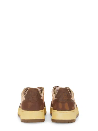 Autry Women's Super Vintage Sneaker