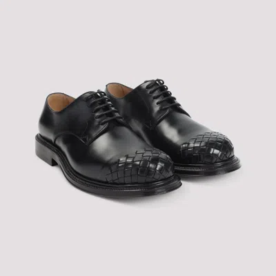 Bottega Veneta Leather Lace-up Shoes Featuring Signature Detail In Black