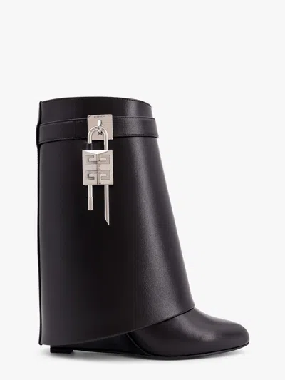 Givenchy Draped Design Black Boots With Pointed Toe And Signature Buckle In Black
