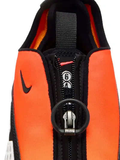 Nike Wmns Air Max Sndr In Orange