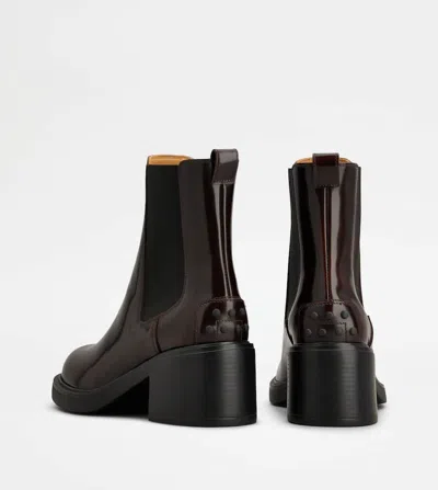 Tod's Leather Chelsea Boots Chunky Heel Pull Tab In Burgundy