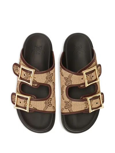 提花扣环开合凉鞋