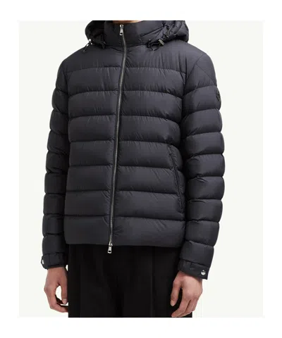 Moncler Arneb Hooded Short Down Jacket In Black