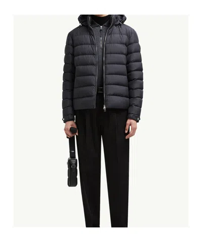 Moncler Arneb Hooded Short Down Jacket In Black