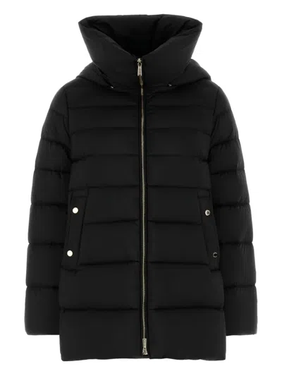 Moorer Hooded Quilted Down Jacket With Snap Button Pockets In Black