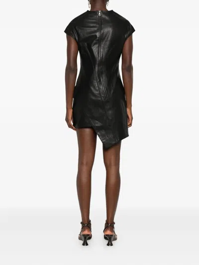 不对称皮质连衣裙