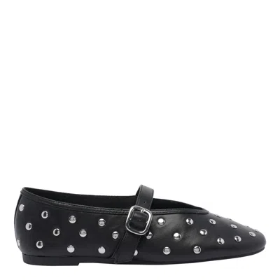 Steve Madden Flat Shoes In Black