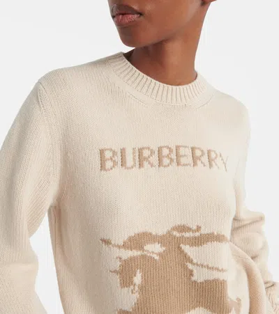 Burberry Wool-cashmere Blend Sweater With Contrasting Graphic In Gray