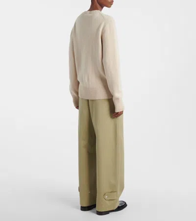 Burberry Wool-cashmere Blend Sweater With Contrasting Graphic In Gray