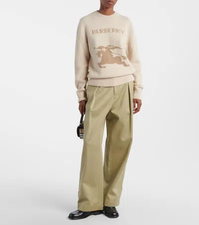 Burberry Wool-cashmere Blend Sweater With Contrasting Graphic In Gray