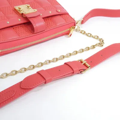 Pre-owned Louis Vuitton Rose Leather Pochette Shoulder Bag ()