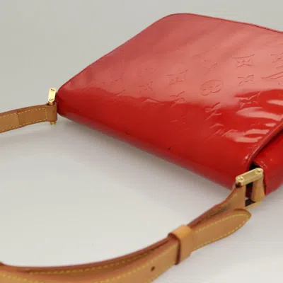 Pre-owned Louis Vuitton Thompson Street Red Patent Leather Shoulder Bag ()