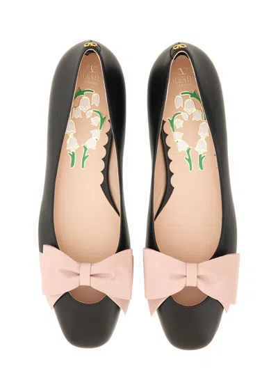 Valentino Round Toe Ballerina Shoes With Bow Detail In Black