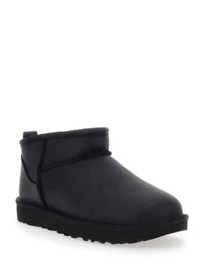 Ugg Classic Ultra Mini Black Ankle Boots With Shearling Lining In Leather Woman In Black