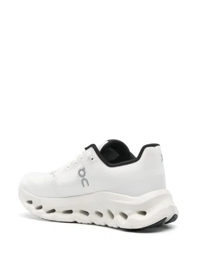On Running Cloudtilt Sneakers In White