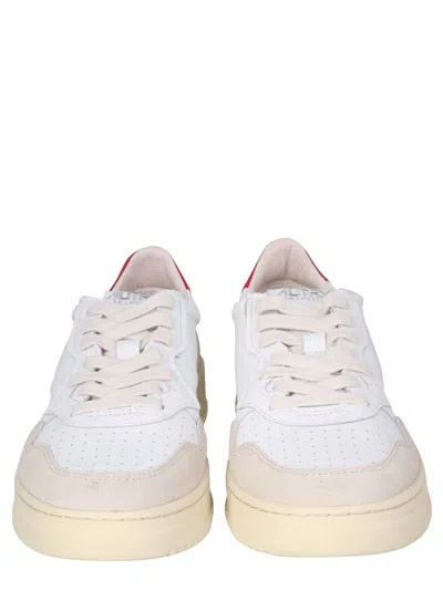 Autry Low-top Leather Sneakers With Contrasting Heel Tab In White
