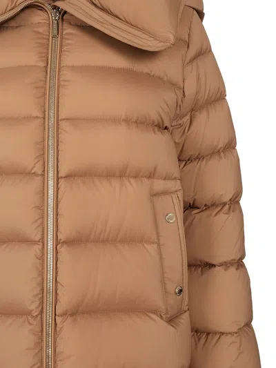 Moorer Puffer Jackets With Hood And Pockets In White