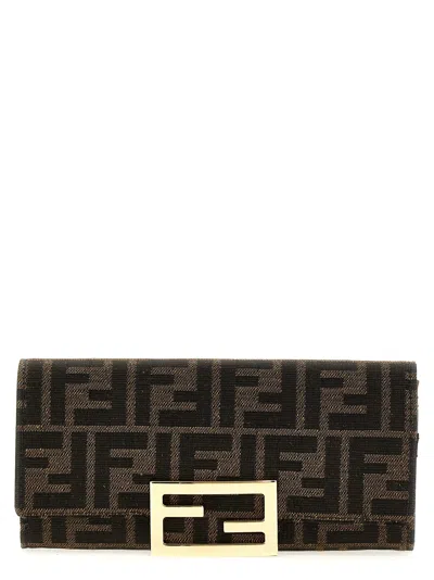 Fendi Continental Baguette Wallet On Chain In Brown