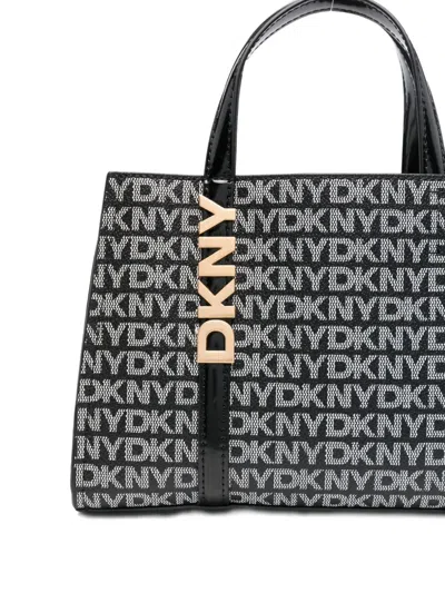 LOGO标牌经典印花手提包