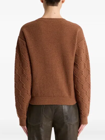 花卉刺绣粗绞花针织毛衣