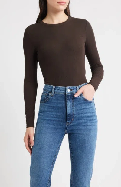 Frame The Long-sleeve Ribbed Crewneck Top In Brown