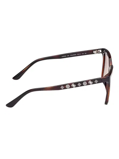 LOGO细节方框太阳眼镜