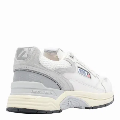 Autry Medalist Sneakers In White And Grey With Suede In White