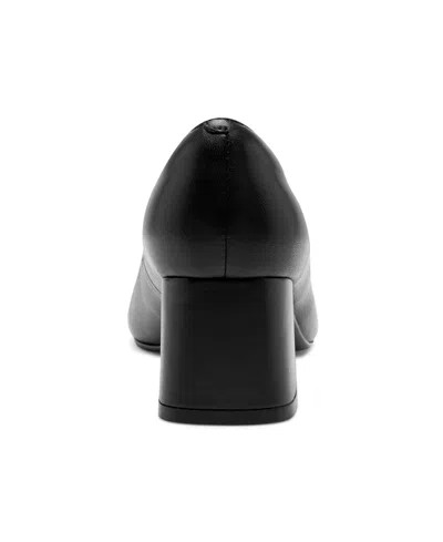 Easy Spirit Dorian Pump In Black