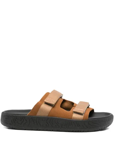 双带绒面皮凉鞋